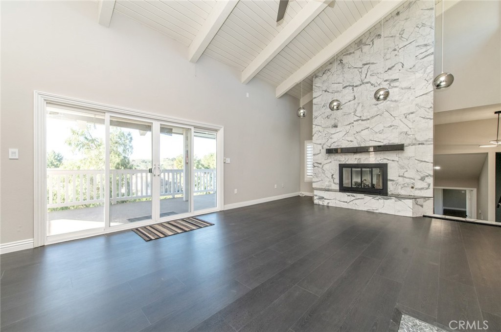 2819 Steeplechase Lane