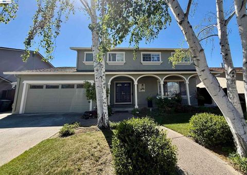 Photo of 5207 Crestline Way Way, Pleasanton, CA 94566 (MLS # 41128182)