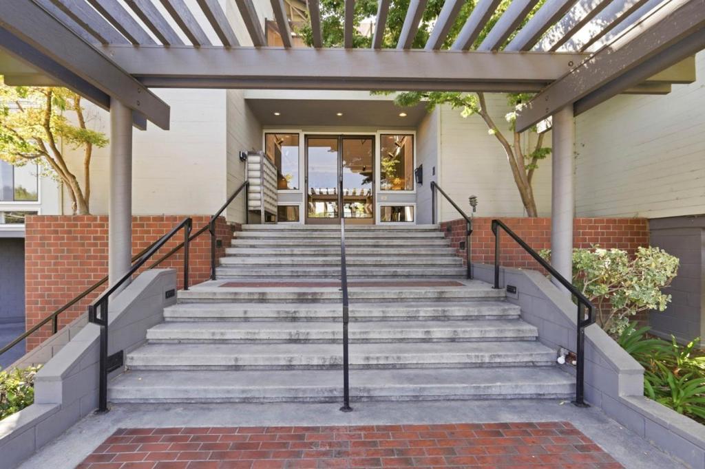 22330 Homestead Road 118