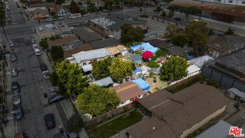 Photo of 1819 E 66th Street, Los Angeles, CA 90001 (MLS # 25622553)