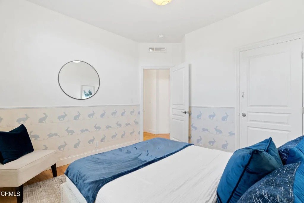 Los Angeles, California 90065, United States, 3 Bedrooms Bedrooms, ,2 BathroomsBathrooms,Residential,Active,196564