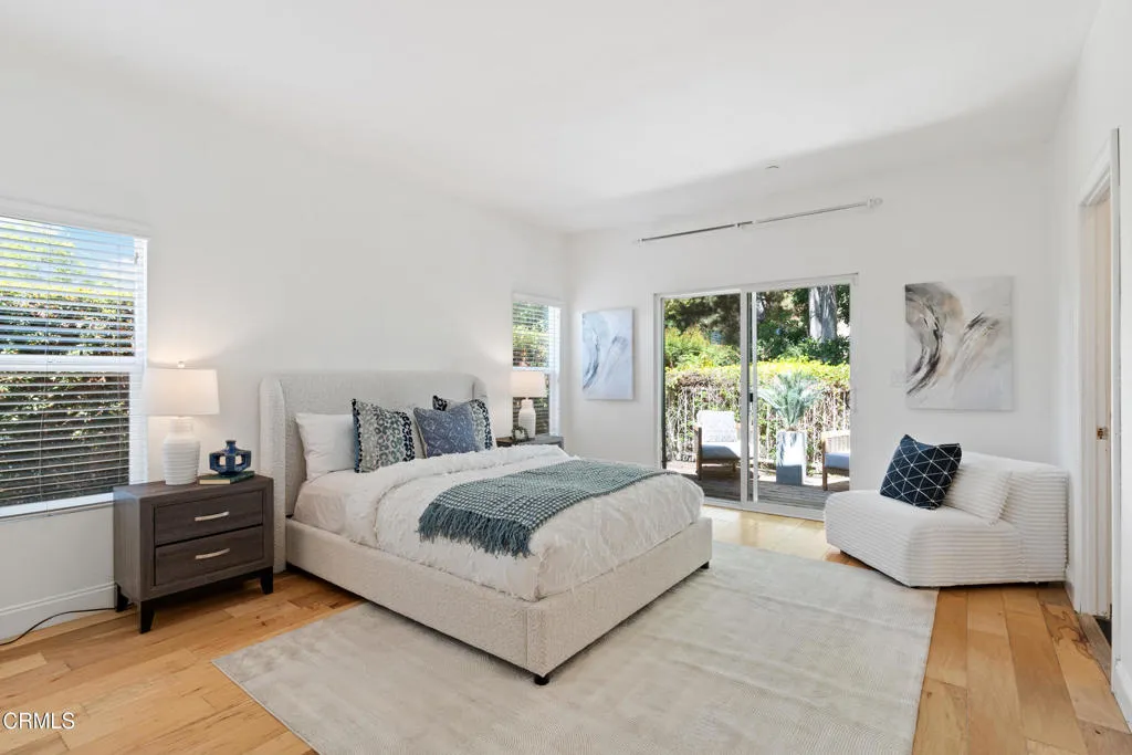 Los Angeles, California 90065, United States, 3 Bedrooms Bedrooms, ,2 BathroomsBathrooms,Residential,Active,196564