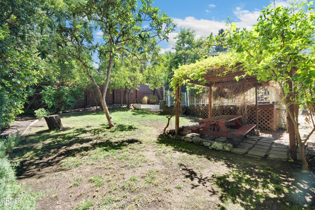 Los Angeles, California 90065, United States, 3 Bedrooms Bedrooms, ,2 BathroomsBathrooms,Residential,Active,196564