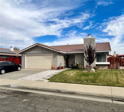 Photo of 43770 Santa Rosa Circle, Lancaster, CA 93535 (MLS # SR26111466)