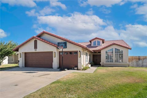 Photo of 12881 Encanto Drive, Victorville, CA 92392 (MLS # OC26146277)