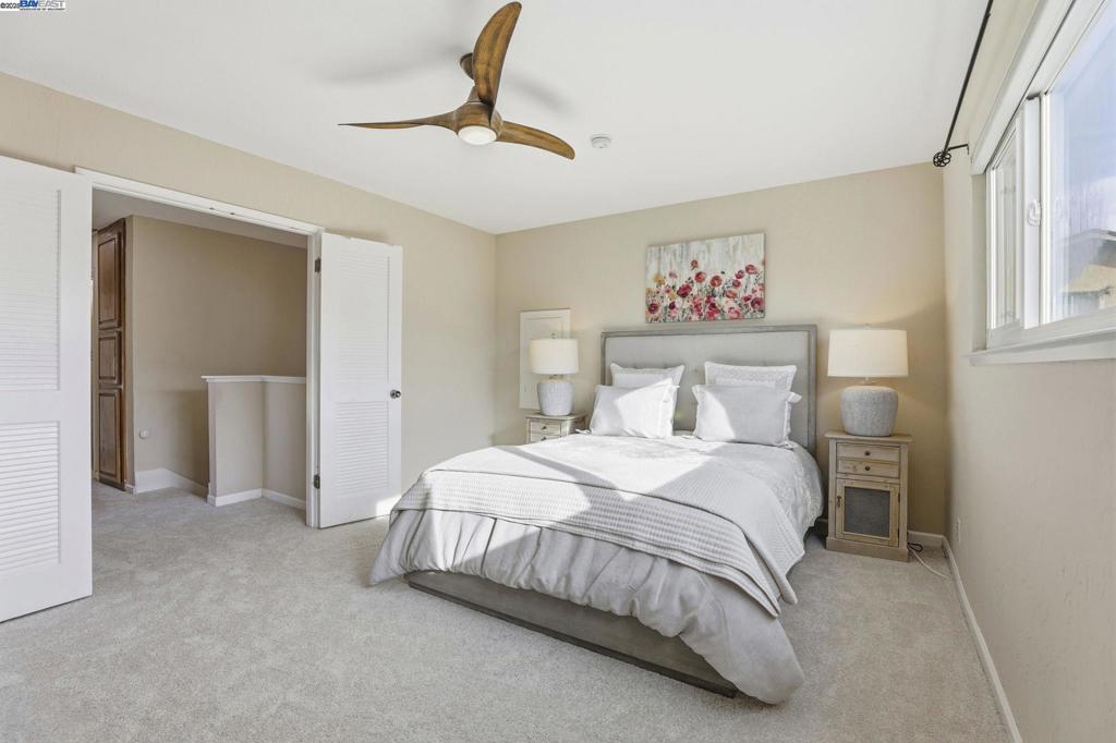 VINTAGE HILLS - Residential