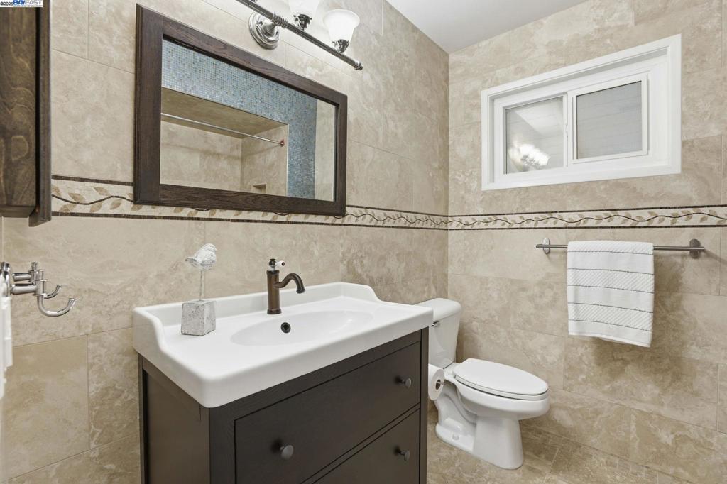 VINTAGE HILLS - Residential