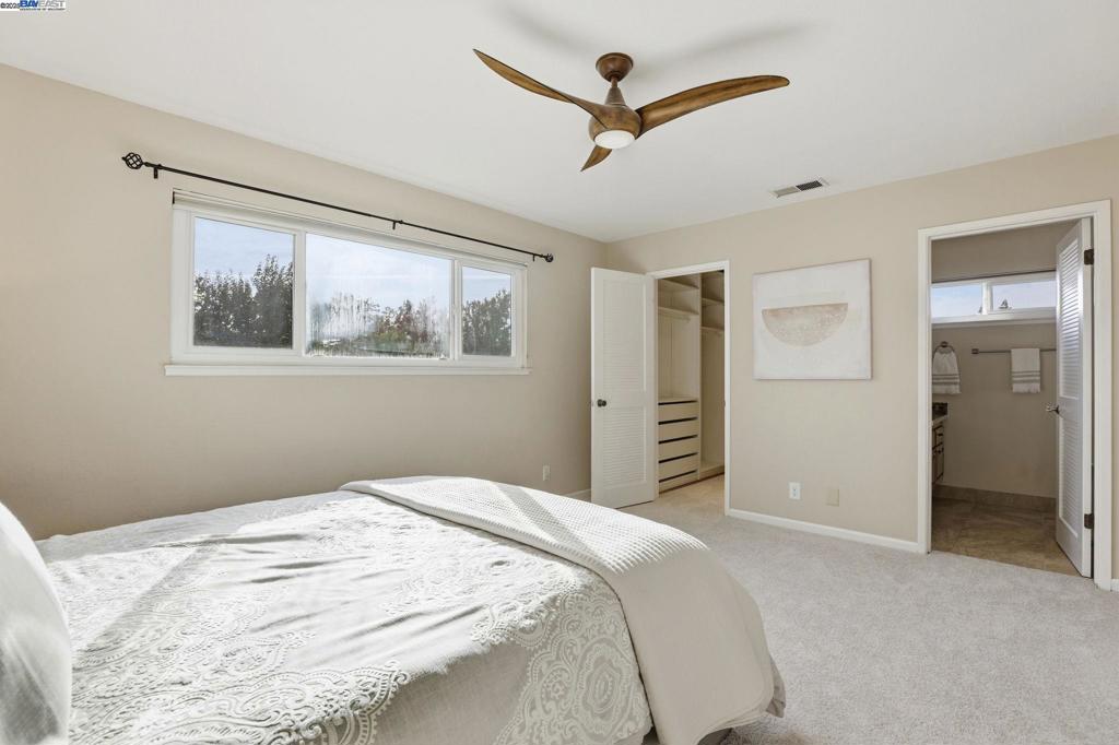 VINTAGE HILLS - Residential