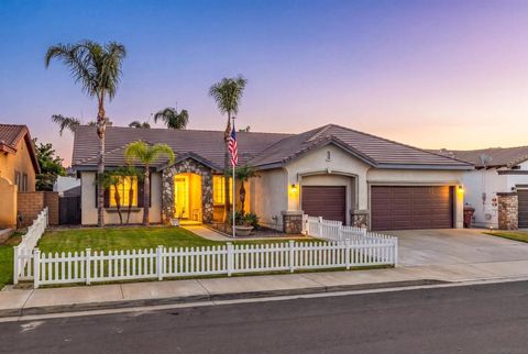 Photo of 1166 Brookmeade Cir CIR, Beaumont, CA 92223 (MLS # 260017605SD)