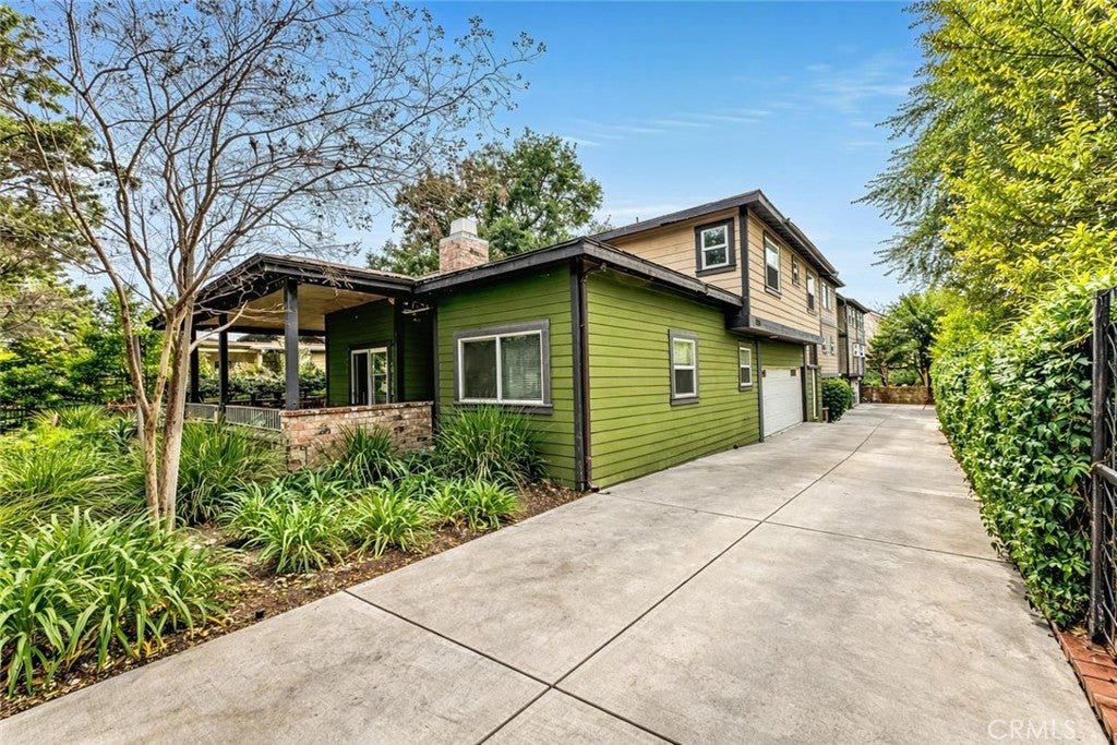 537 Cypress Ave