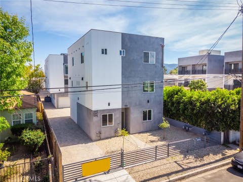 Photo of 5142 Riverton AVE #5144, North Hollywood, CA 91601 (MLS # BB26178932)