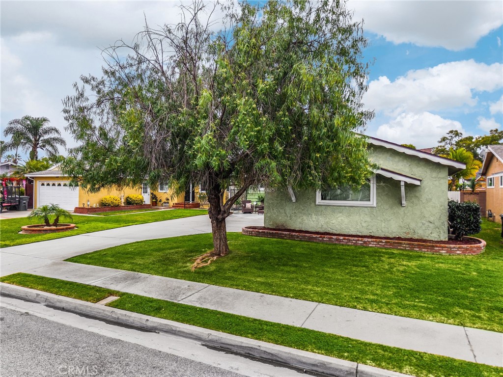 12526 Chadwell Street