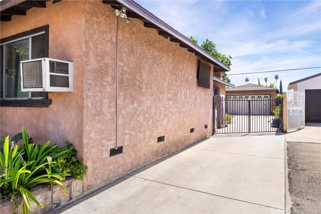 16636 E Masline ST, Covina CA 91722