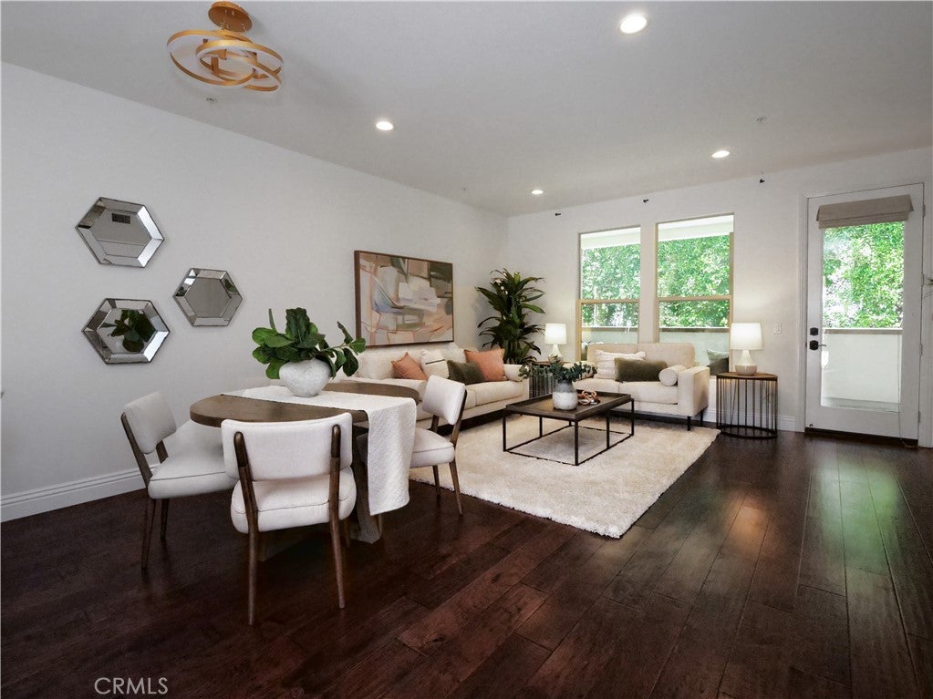 28220 Highridge 208