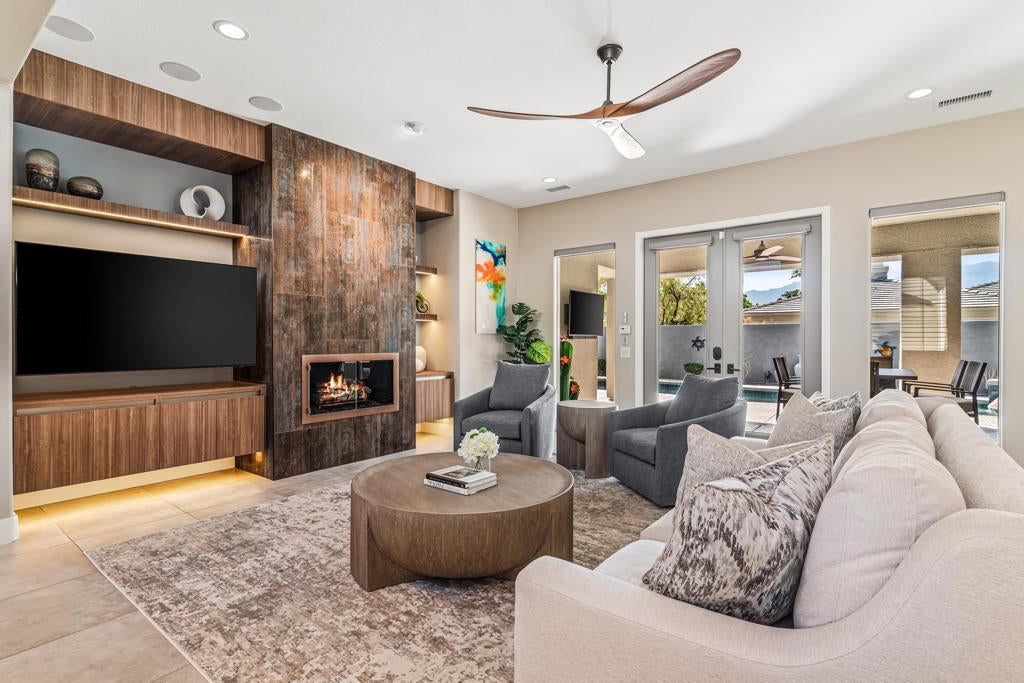 3 Monet Court