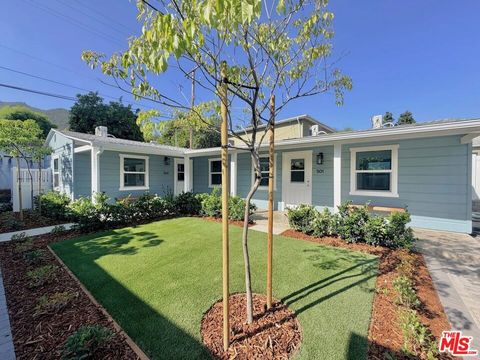 Photo of 501 S Gaylord Drive, Burbank, CA 91505 (MLS # 26767629)