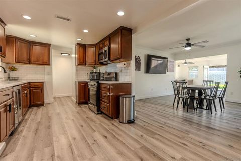 6418 Hayward Way San Diego CA 92139