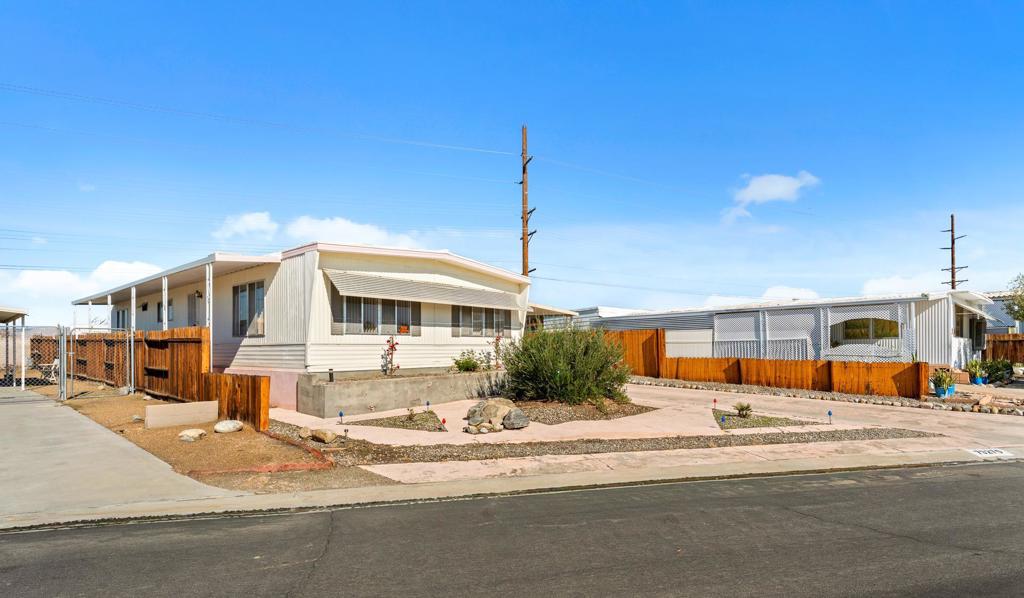 Tri Palm Estates - Manufactured In Park