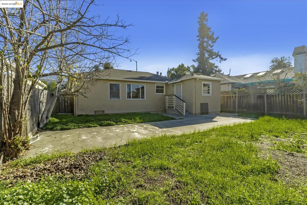 REDWOOD CITY - Residential
