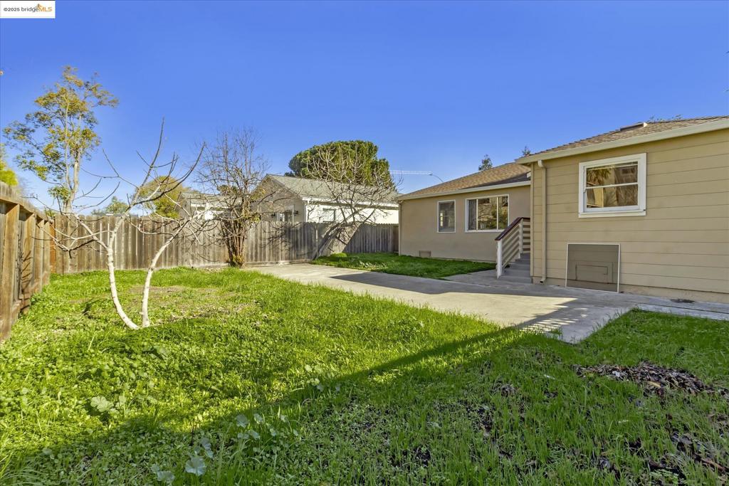REDWOOD CITY - Residential