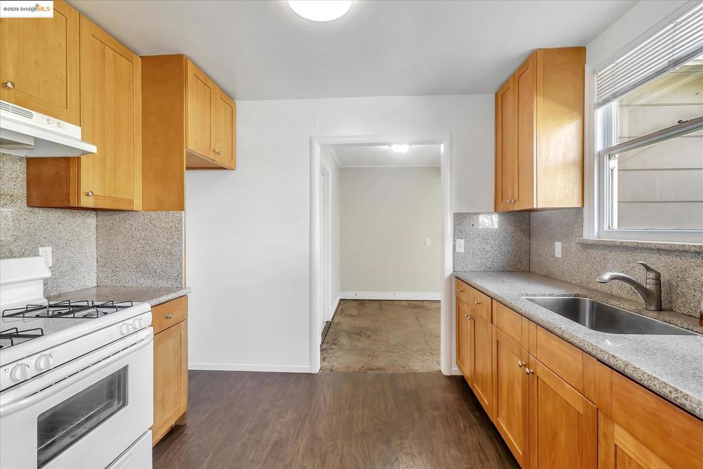 REDWOOD CITY - Residential