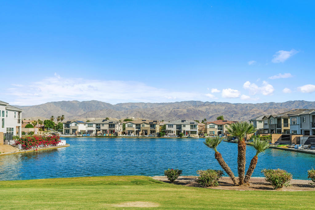 Terra Lago - Residential