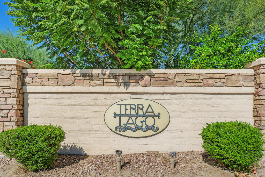 Terra Lago - Residential