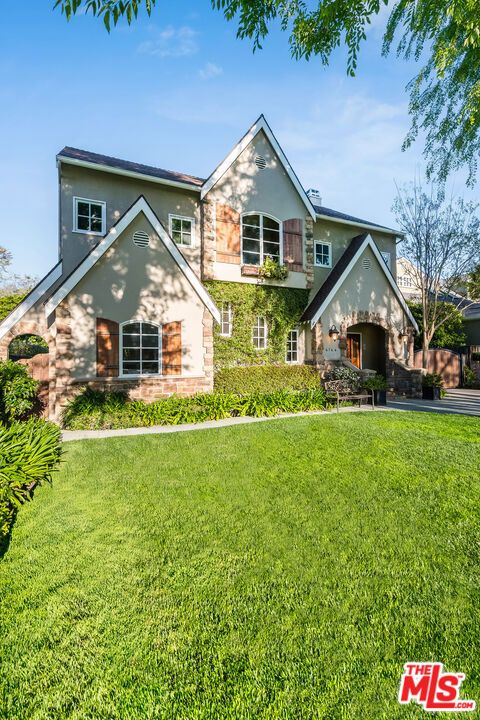 4144 Fulton Avenue Sherman Oaks CA 91423