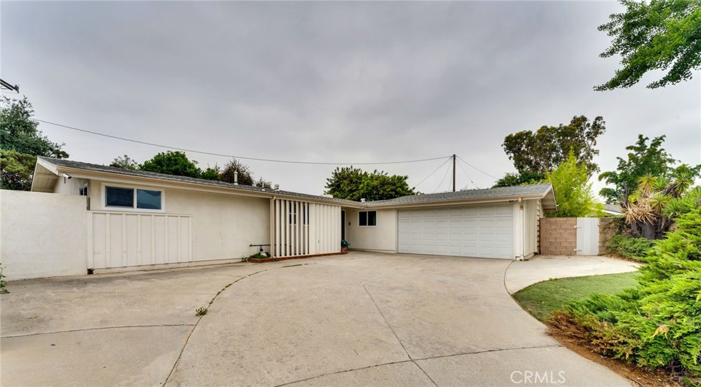 418 S Vecino Drive
