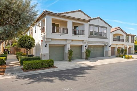Photo of 25178 Meadow Walk St #2, Murrieta, CA 92562 (MLS # SW26040081)