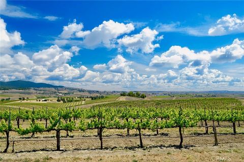 Tiny photo for 6320 Von Dollen Road, San Miguel, CA 93451 (MLS # NS25106354)