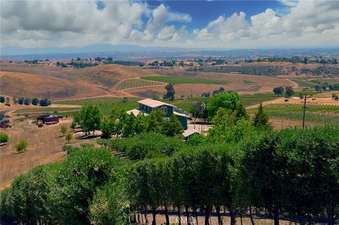 Tiny photo for 6320 Von Dollen Road, San Miguel, CA 93451 (MLS # NS25106354)