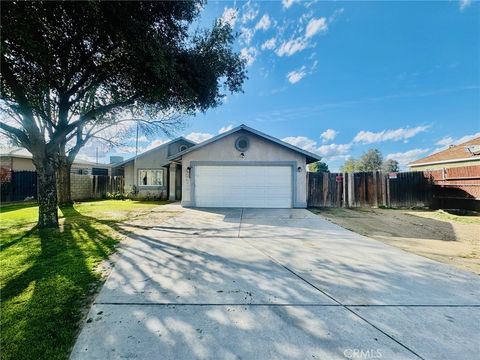 Photo of 812 S Brown St, Bakersfield, CA 93307 (MLS # SR26032077)