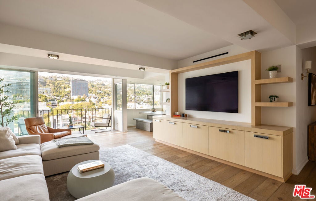 Photo of 818 N Doheny Drive #1107, West Hollywood, CA 90069 (MLS # 26834891)