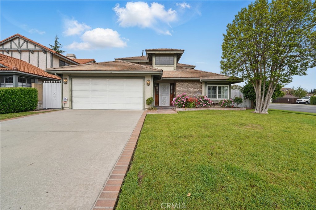 Properties 2 723 E Hermosa Drive