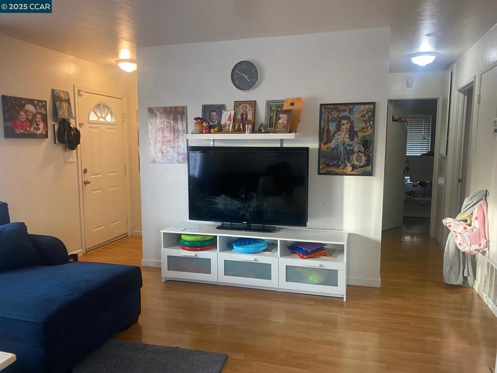 Well maintained single level unit featuring two spacious bedrooms, large living room, separate dining area, central HVAC, laminate flooring throughout (except bathroom). Includes two separate fenced in patios for relaxing, kids play, and more. The complex is highlighted by well maintained greenbelts, and a community pool. Conveniently located within close proximity to parks, schools, Highways 242 and 4 accesses, and the North Concord BART station. Cooperative tenant would like to stay. Recent same model closings at $372,500 2/7/25 and $335,000 3/25/25. Current pending at $330,000