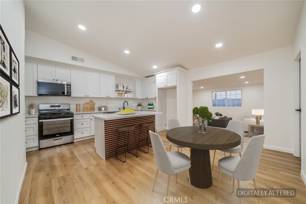 555 N Chestnut