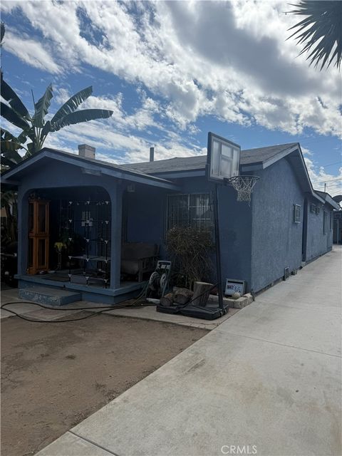 Photo of 1326 W 91 Street, Los Angeles, CA 90044 (MLS # PW25222653) Photo of 1326 W 91 Street, Los Angeles, CA 90044 (MLS # PW25222653)