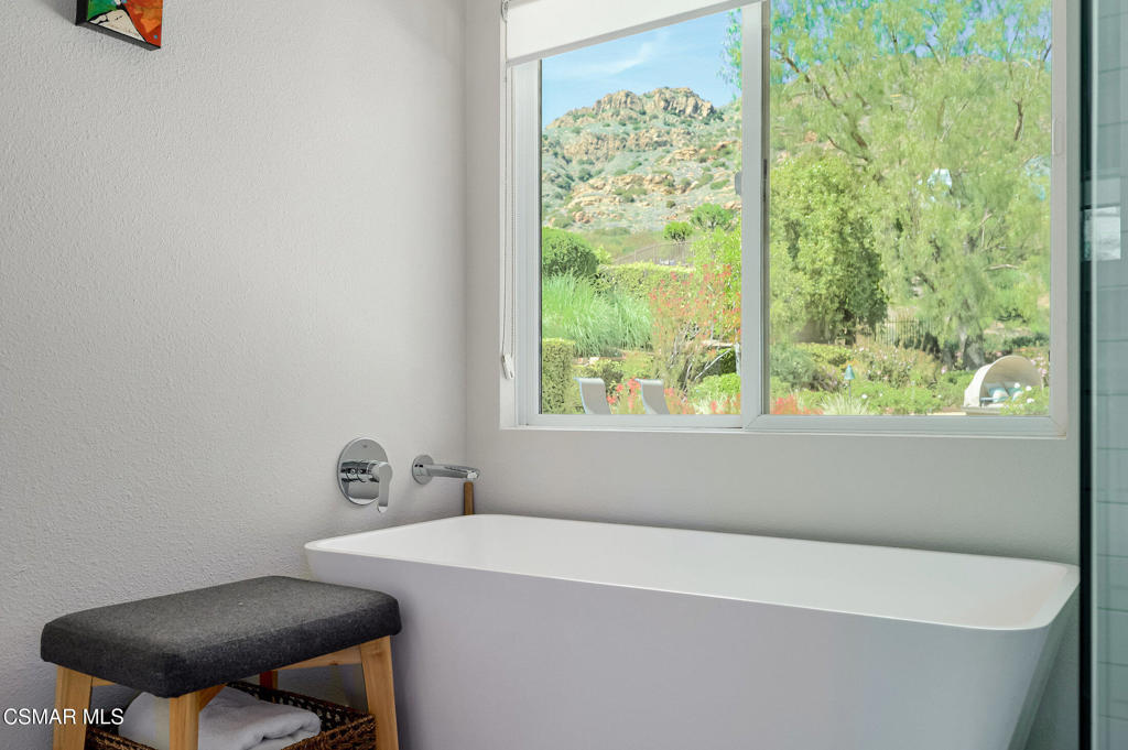 Morrison Ests/Sutton Valley-826 - 826 - Residential