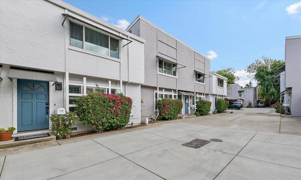 1152 Brace Avenue 10