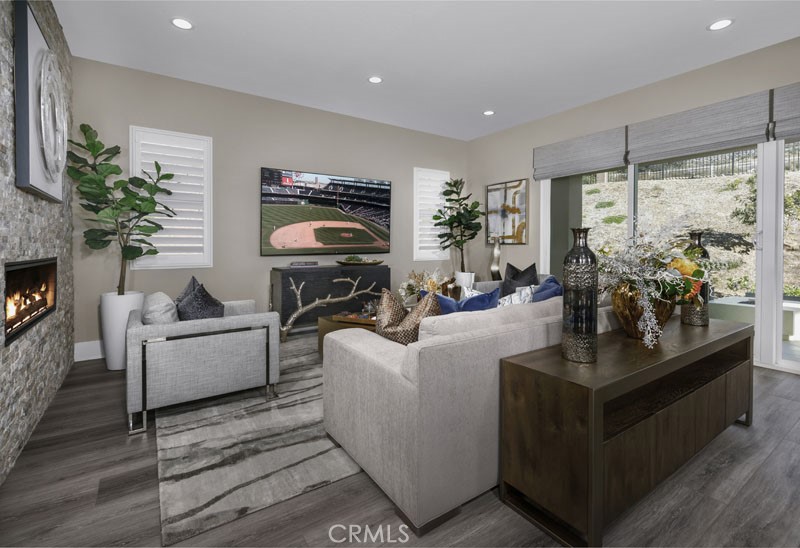 Pacific Royal Oaks - Residential