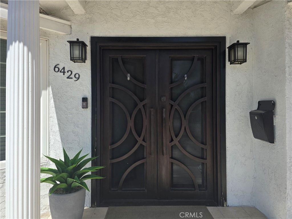 Photo of 6429 Camellia Avenue, North Hollywood, CA 91606 (MLS # BB26119064)