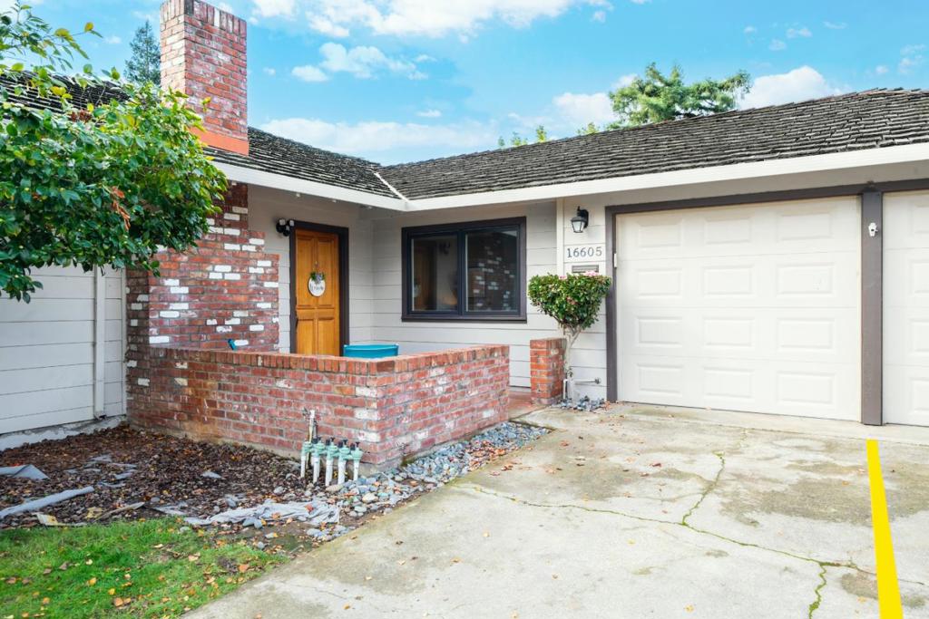 16605 Camellia Terrace
