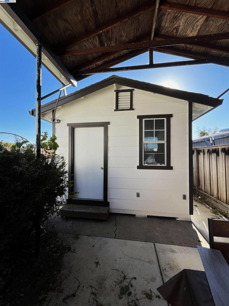 NEWARK - Residential