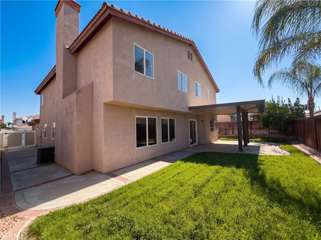 4825 Woods Lane