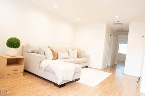 Tiny photo for 6727 Wordsworth Way, Ventura, CA 93003 (MLS # V1-36201)