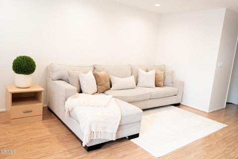 Tiny photo for 6727 Wordsworth Way, Ventura, CA 93003 (MLS # V1-36201)