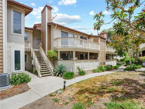 Photo of 2396 Pleasant Way Way #I, Thousand Oaks, CA 91362 (MLS # SR26137796)