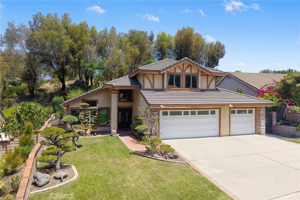 21111 Valleyview Drive