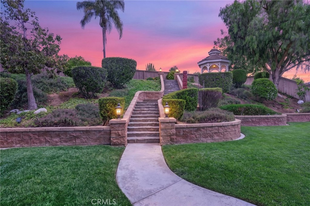 2020 Avocado Knoll Lane